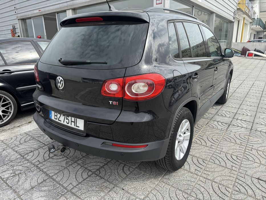 Vendo Vw Tiguan com motor novo 0 km