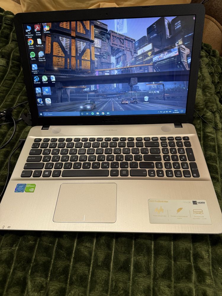 Ноутбук ASUS VivoBook Max 15,6 діагональ