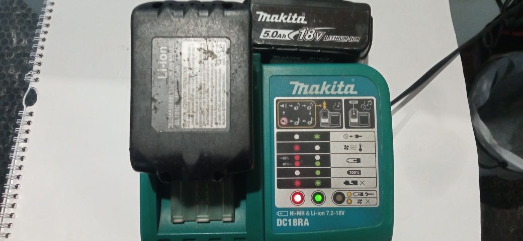 Зарядний пристрій MAKITA DC18RA + 2 акб 5ah