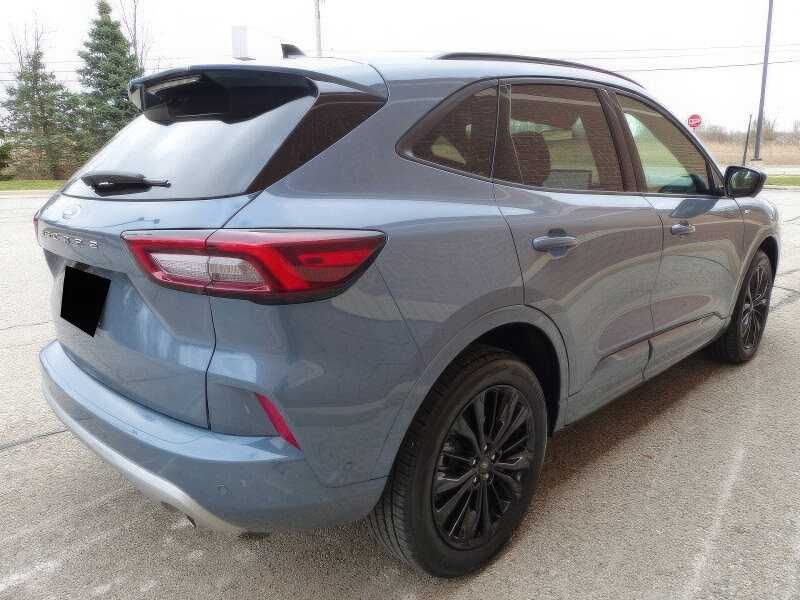 2024 Ford Escape ST-Line Elite