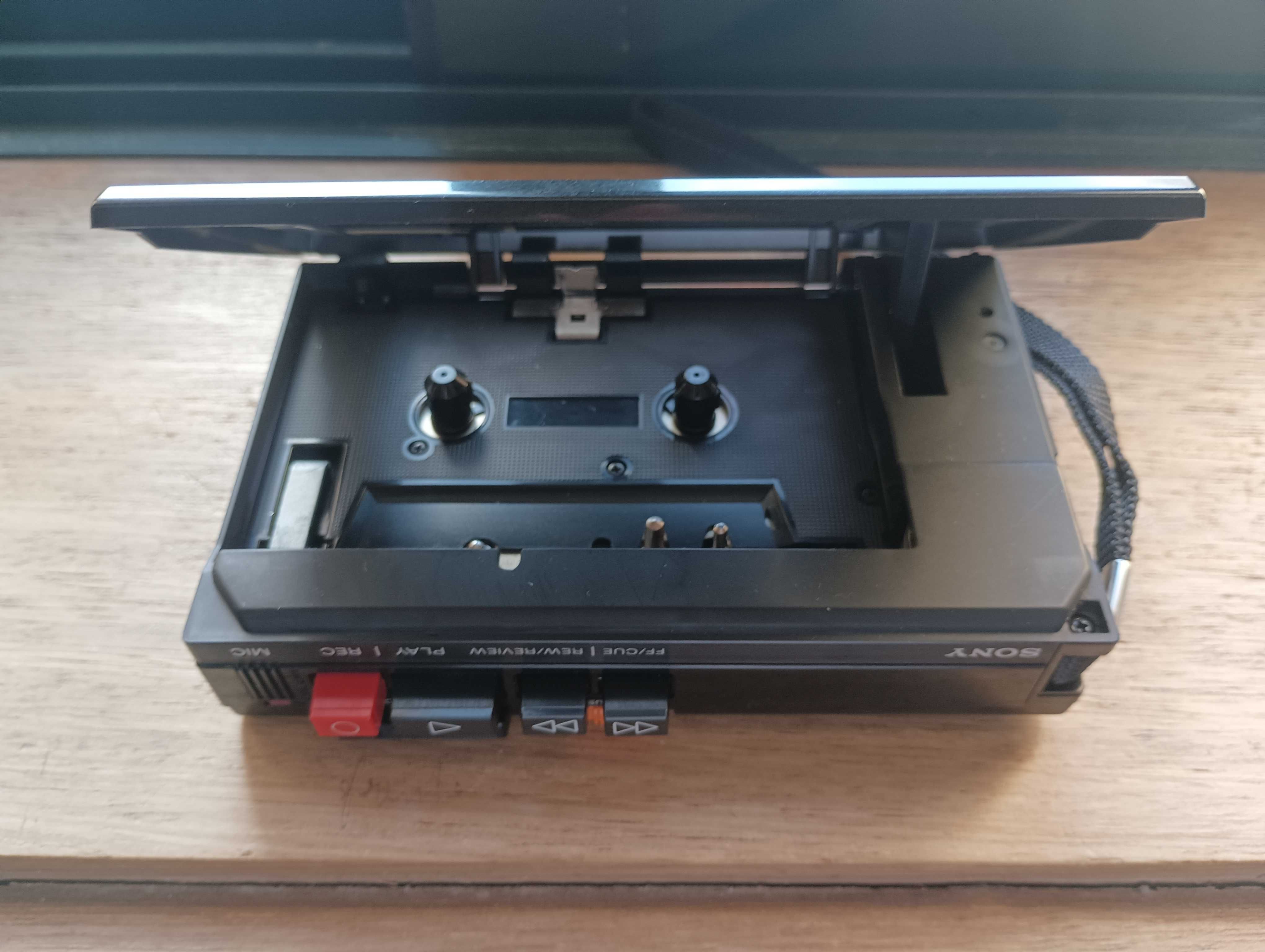 Leitor e gravador Sony novo.