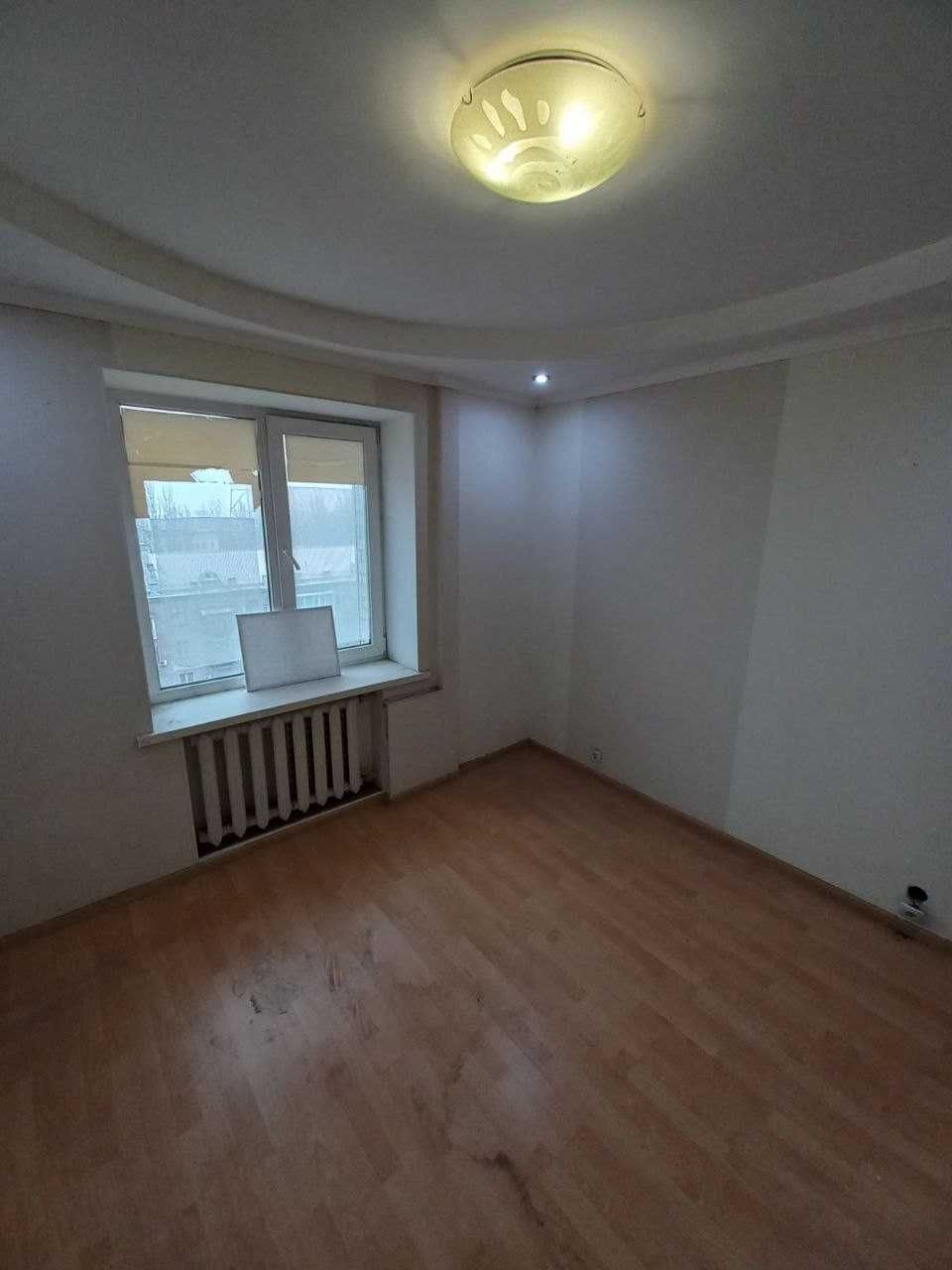 Продається 3-х кімнатна квартира в центральному районі