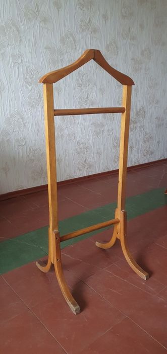 В продаже вешалка(винтаж)