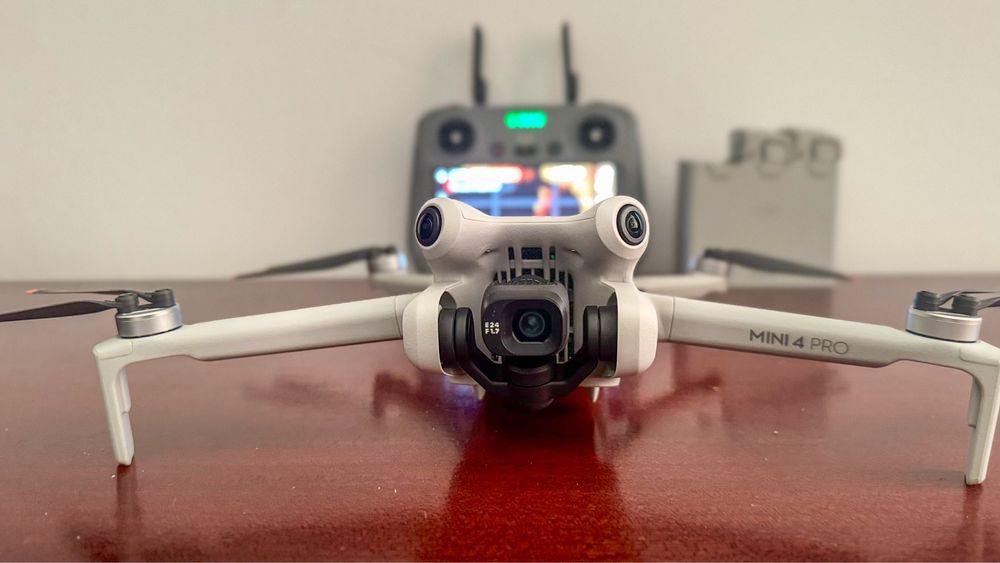 DJI Mini 4 Pro Fly More Combo + ND Filters – Como Novo