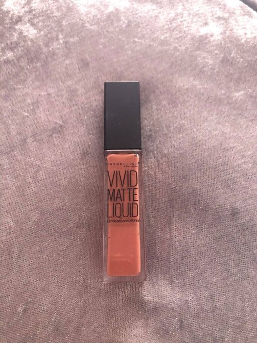 Batom mate Maybelline NUDE