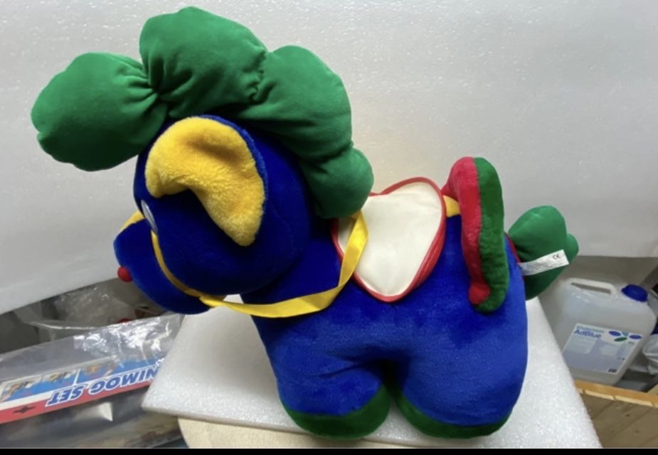 Cavalinho de montar em peluche