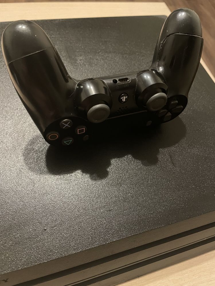 Playstation 4 pro 1 TB