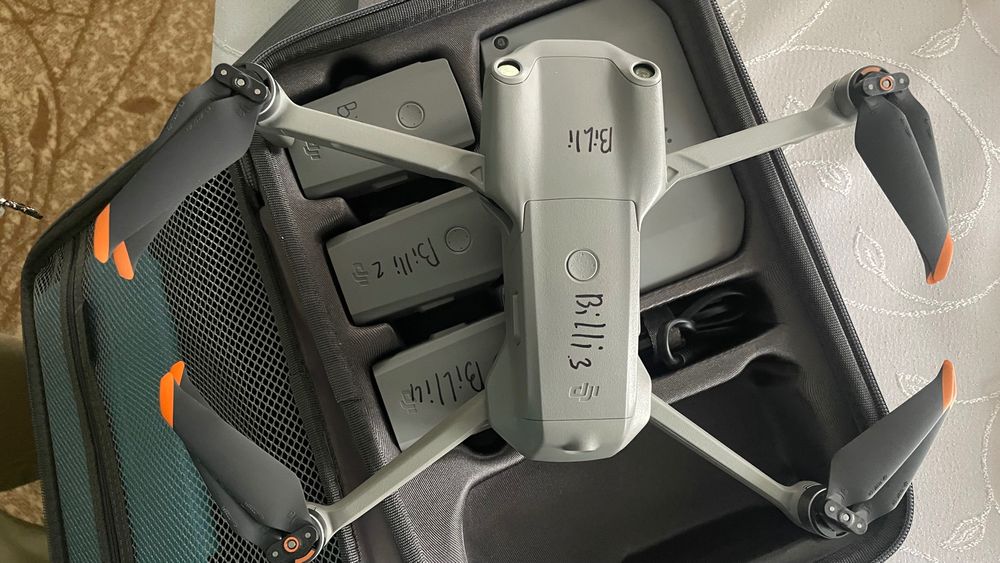 Квадрокоптер , сумка , батареї ,мавік DJI Air 2S, дрон