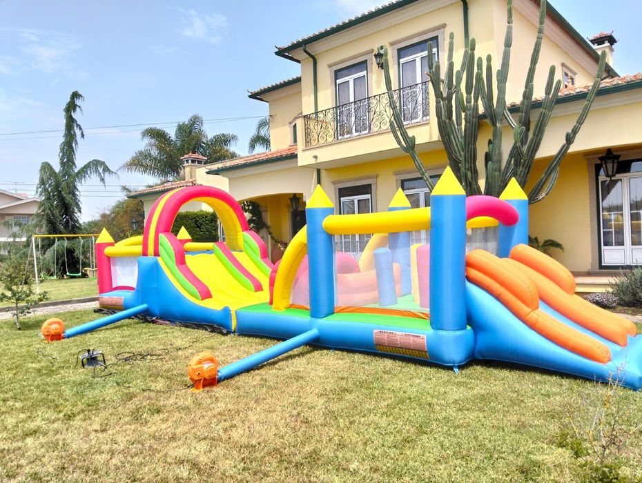 Insuflável Mega Pista para alugar