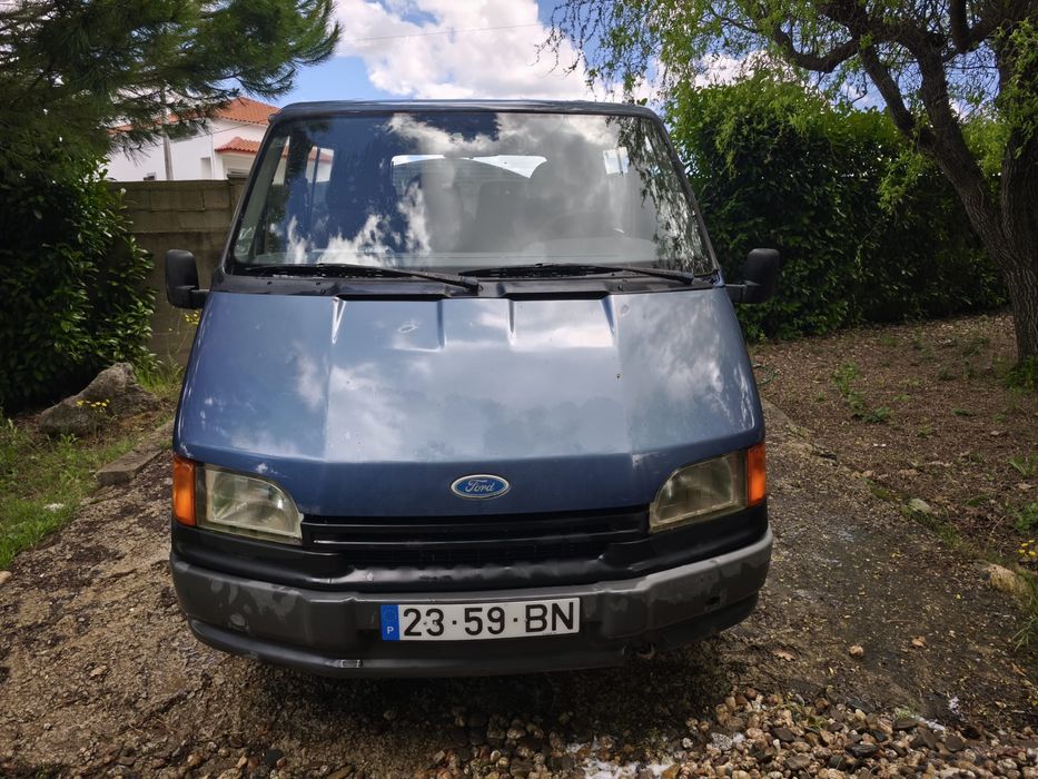 Ford Transit 7 lugares 93