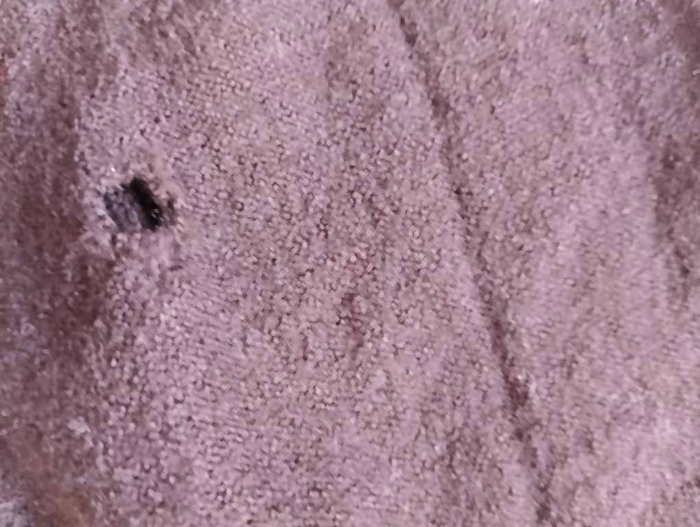 Brązowy sweter 100% wełna uszkodzony