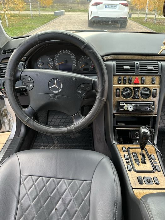 Mercedes-benz E210 2.7 diesel
