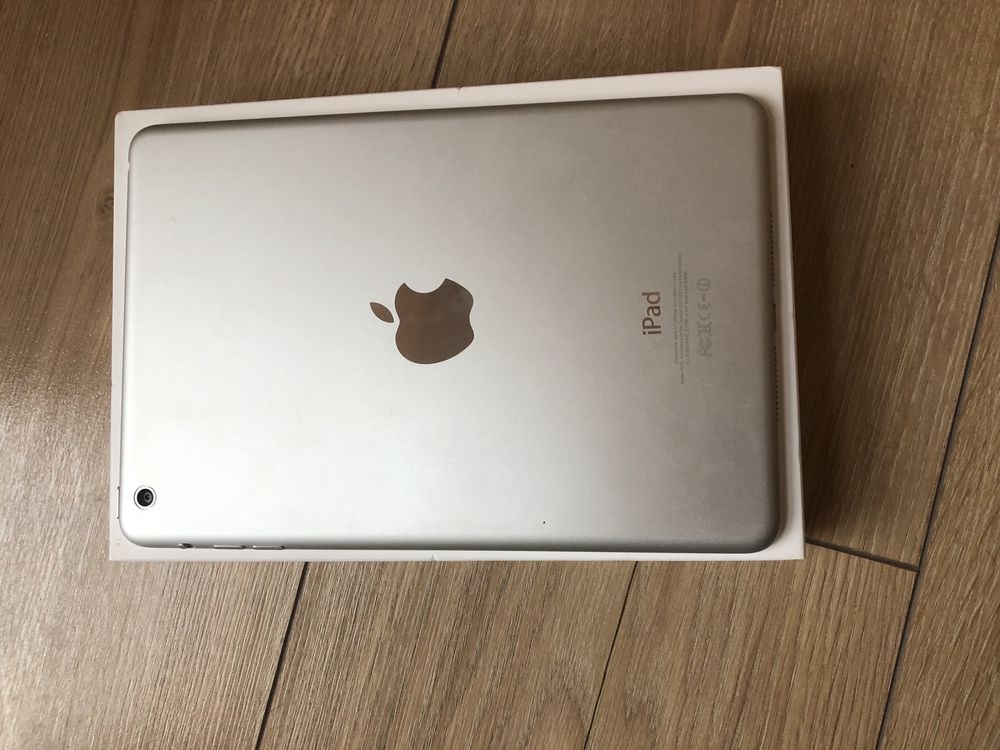 iPad MINI A1432 SILVER w bardzo dobrym stanie + dodatki!