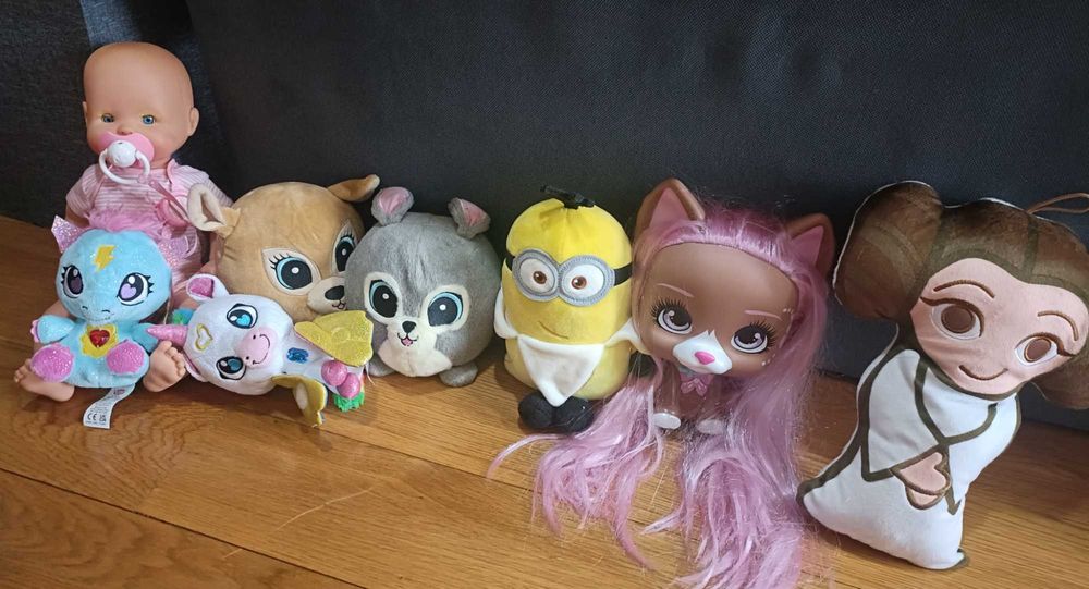 Animais, bonecos e um piano do Mickey