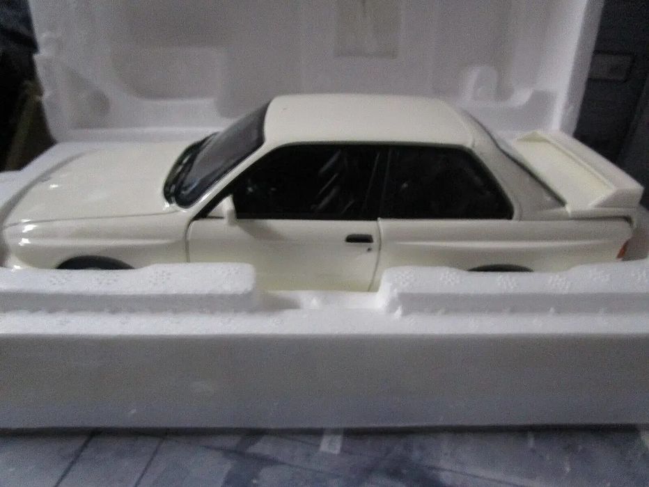 Minichamps 1:18 bmw m3 (e30) ano 1987