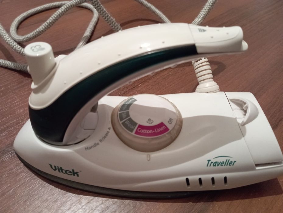 Дорожный утюг Vitek