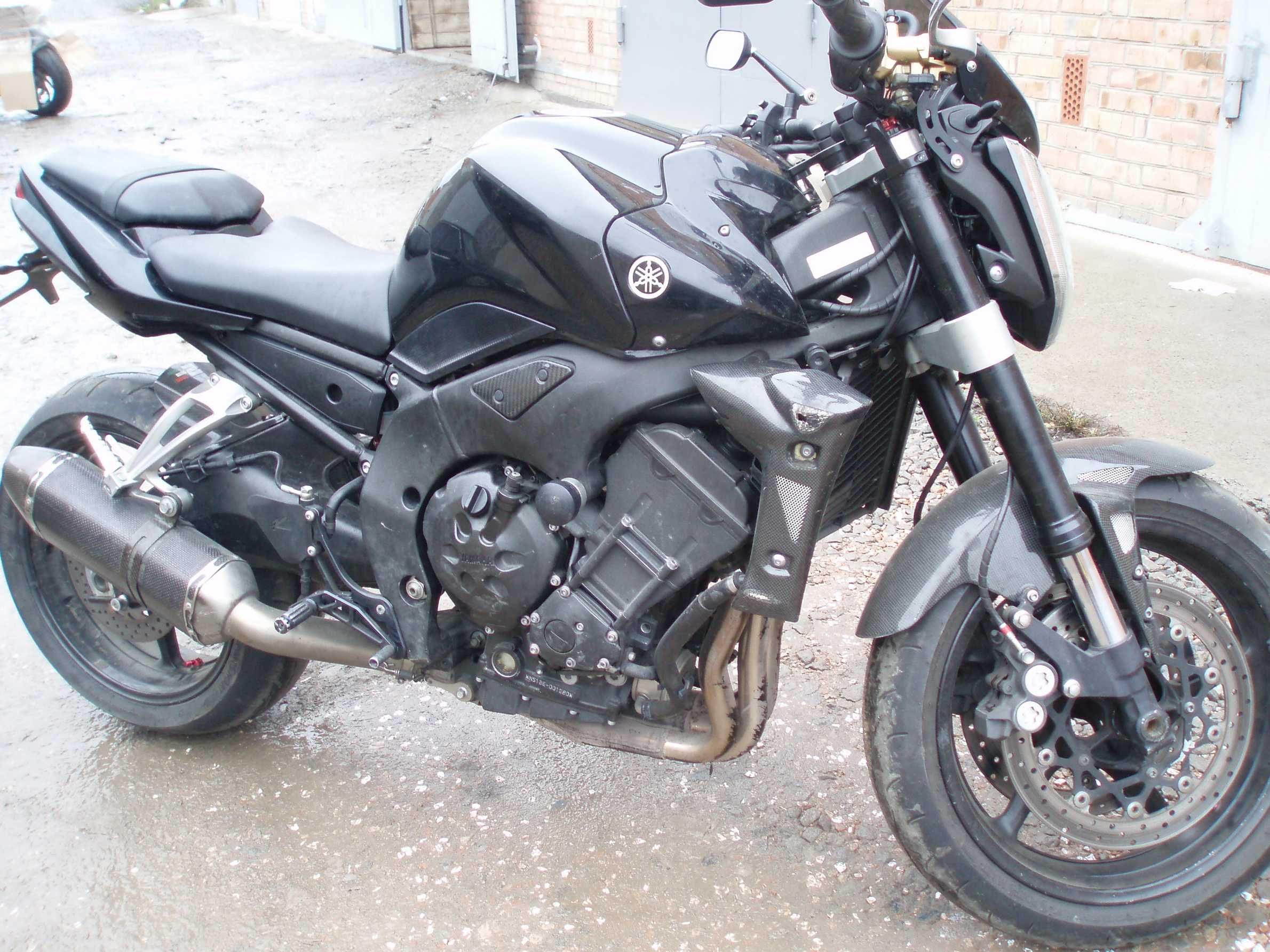 YAMAHA FZ1 стрит