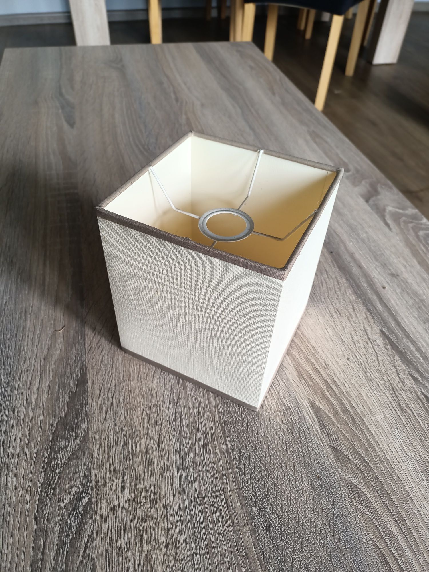 Klosz lampy 15x13x13, posiadam 11szt.