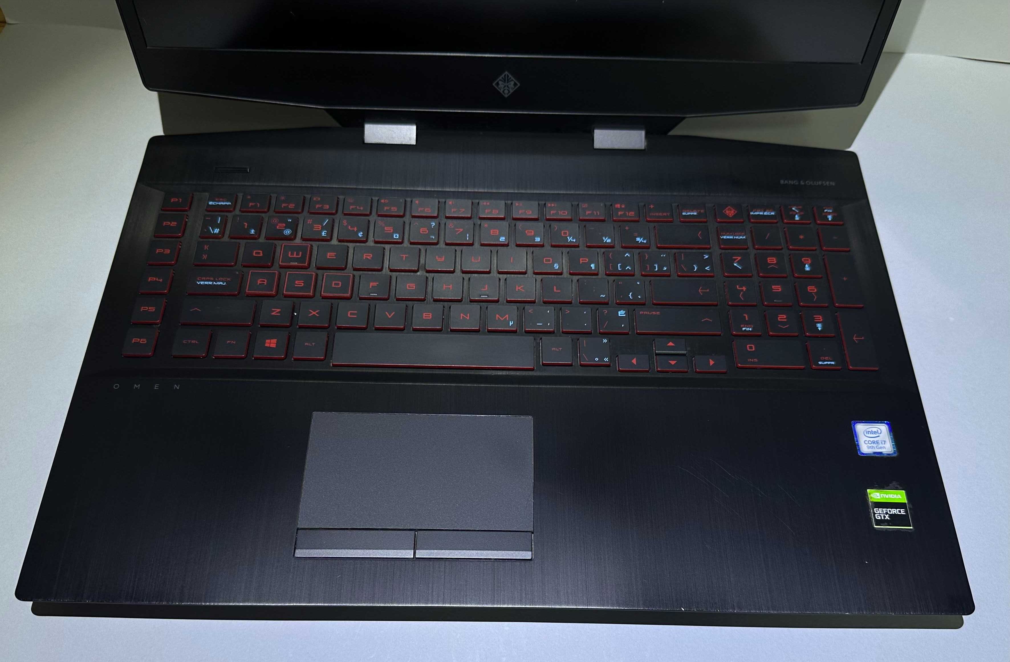 Hp Omen 17-cb0002ca i7-9750H/32gb ram/1TB ssd/FHD/6Gb NVIDIA GTX 1660