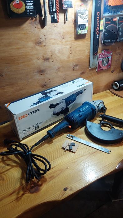 Болгарка  (230) Dexter 2100AG2-230.5001