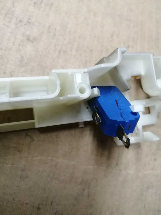 Przycisk mikrofalówka samsung g2711n

Sprawny