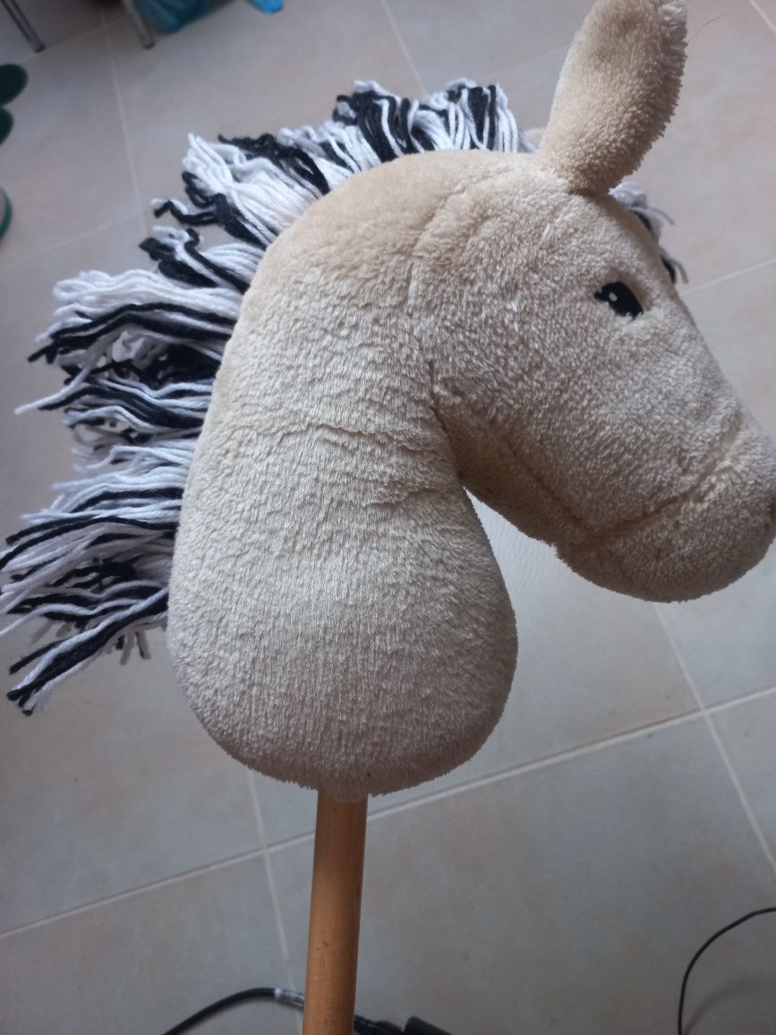 Koń na patyku hobby horse