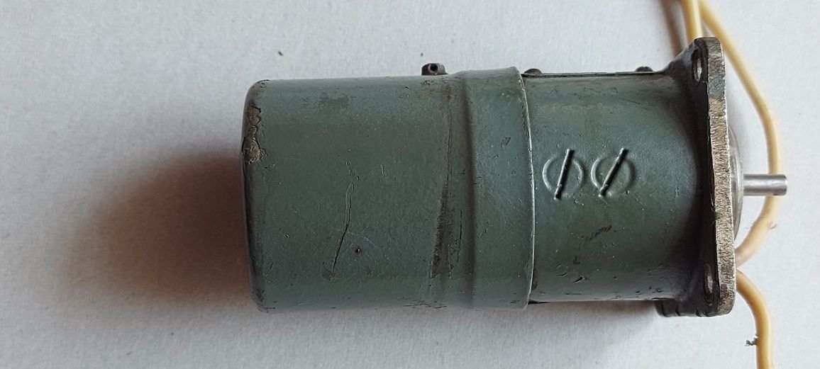 Электродвигатель Д-12ТФ