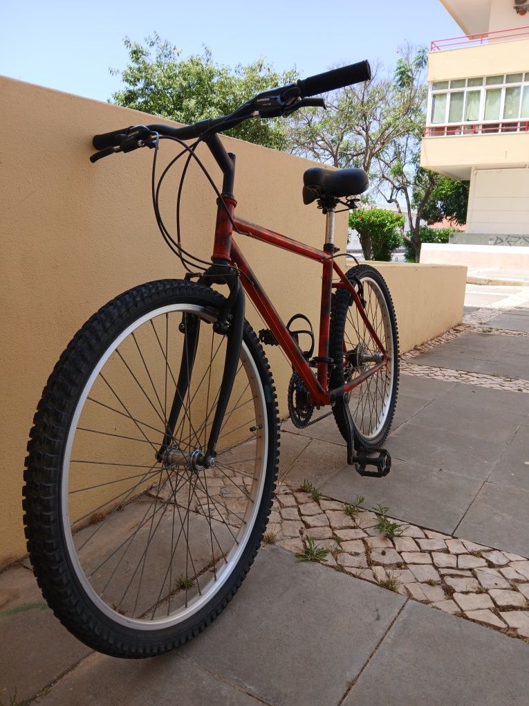 Bicicleta usada como nova