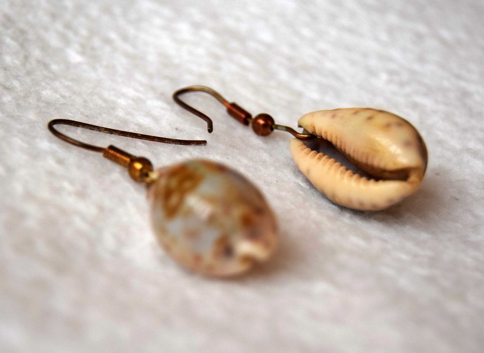 Brincos com búzios (Cabo Verde)