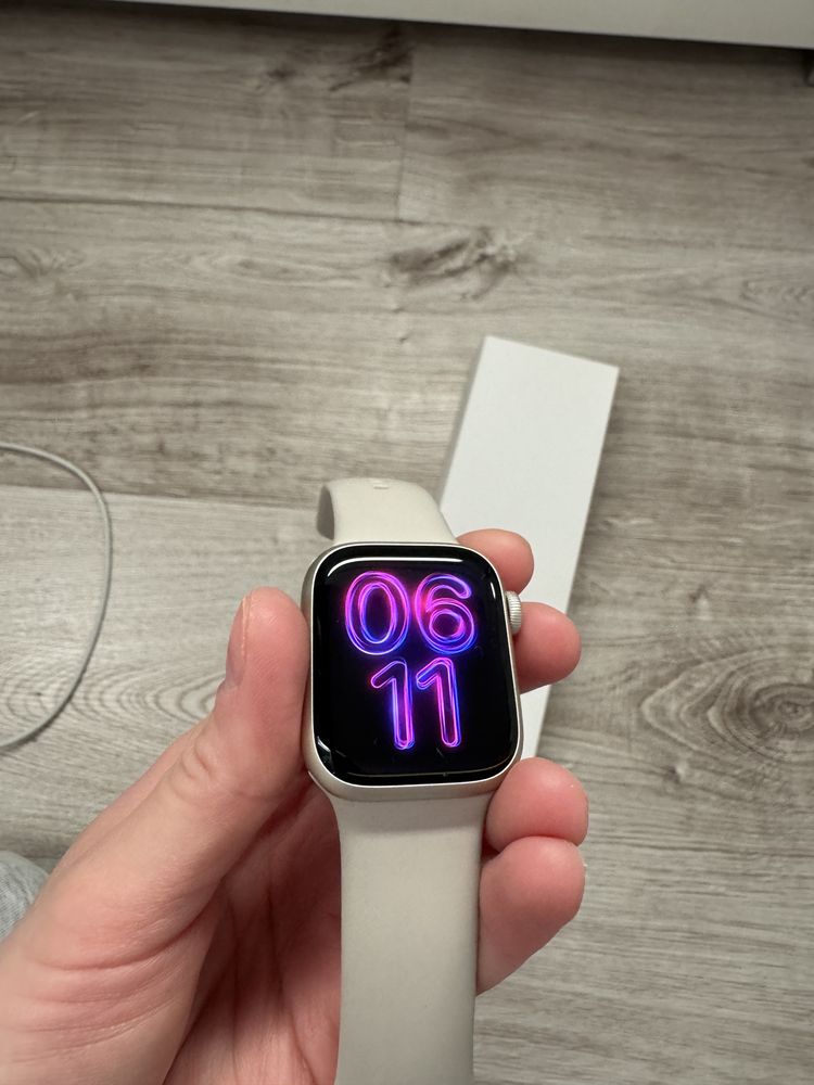 Apple watch 8 41mm beżowy