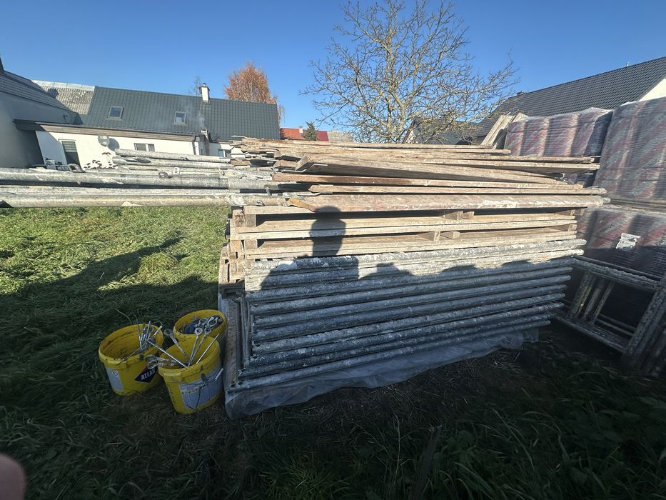 Rusztowanie Bera 150m2 kompletne - idealne do ocieplenia, tynkowania .