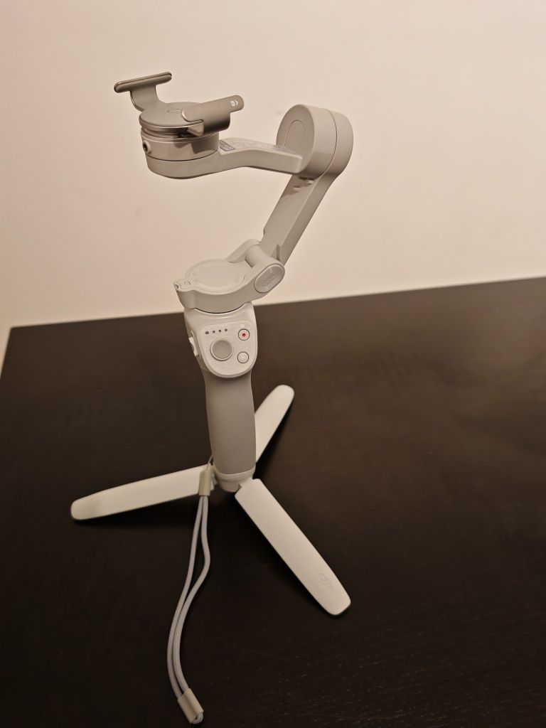 Dji Osmo Mobile 4