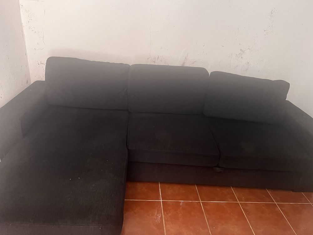 Sofa cama em tecido preto