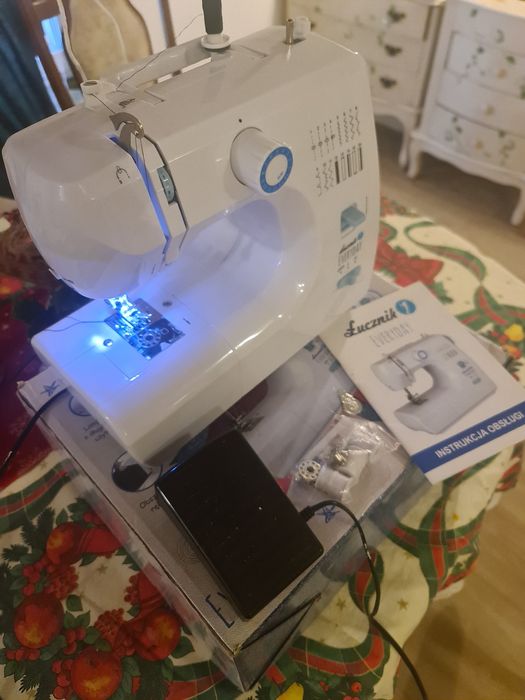 Maszyna do szycia Łucznik Everyday