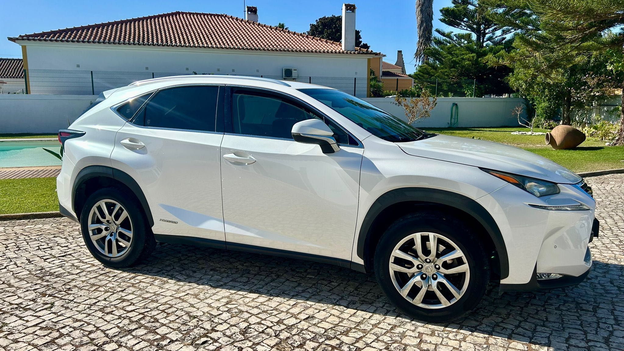LEXUS NX300h - Nacional