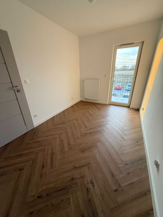 Nowoczesne mieszkanie z balkonem i komórką lokatorską - Zabrze