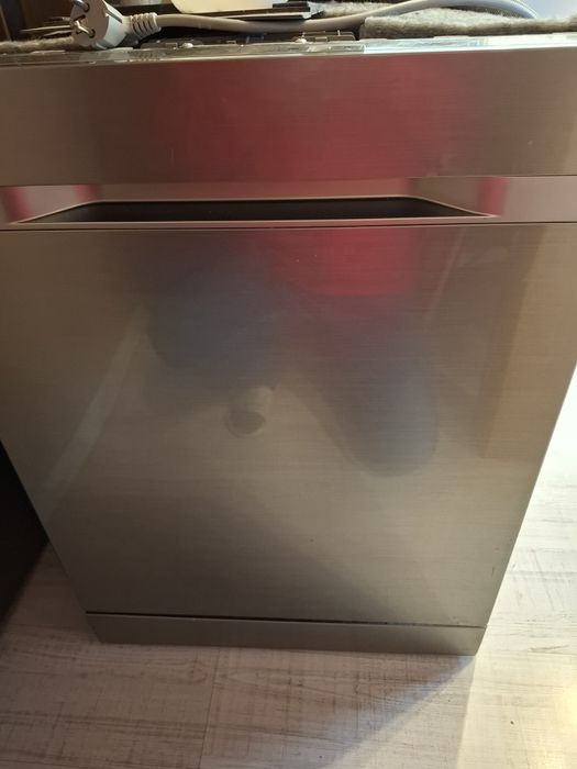 Zmywarka samsung na części.