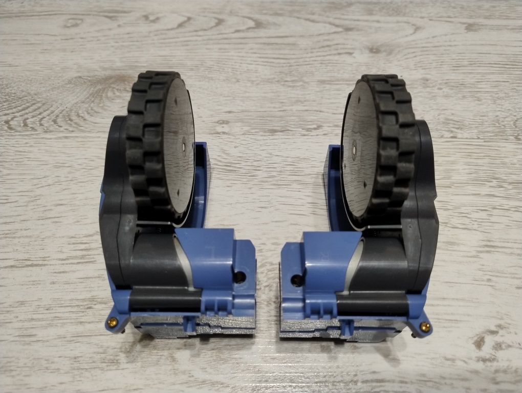 Moduł koła lewego ,L` + Moduł koła prawego ,R` Irobot Roomba 581