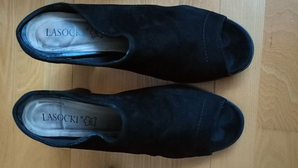 Klapki na obcasie zamsz Lasocki rozm  41