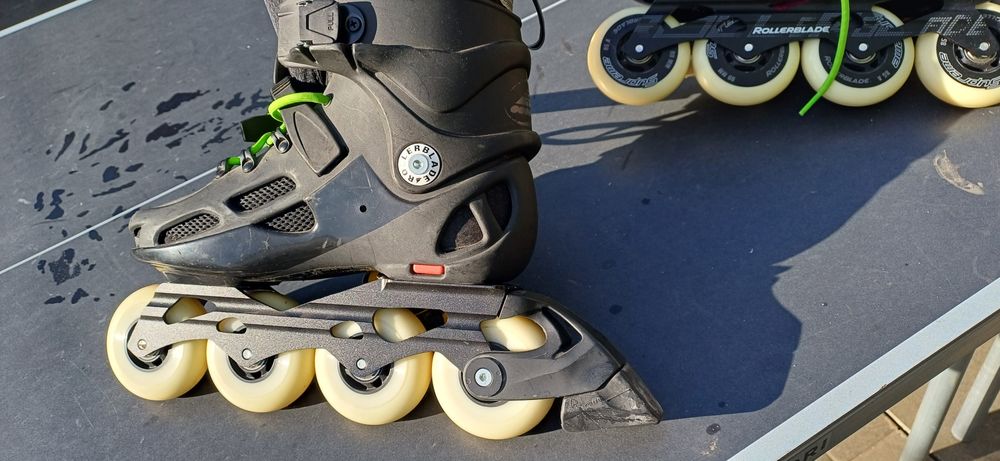 Patins em linha Rollerblade