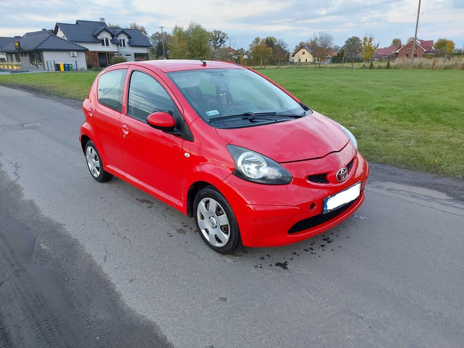 Toyota Aygo 1.0 5-Drzwi Klimatyzacja Długie Opłaty