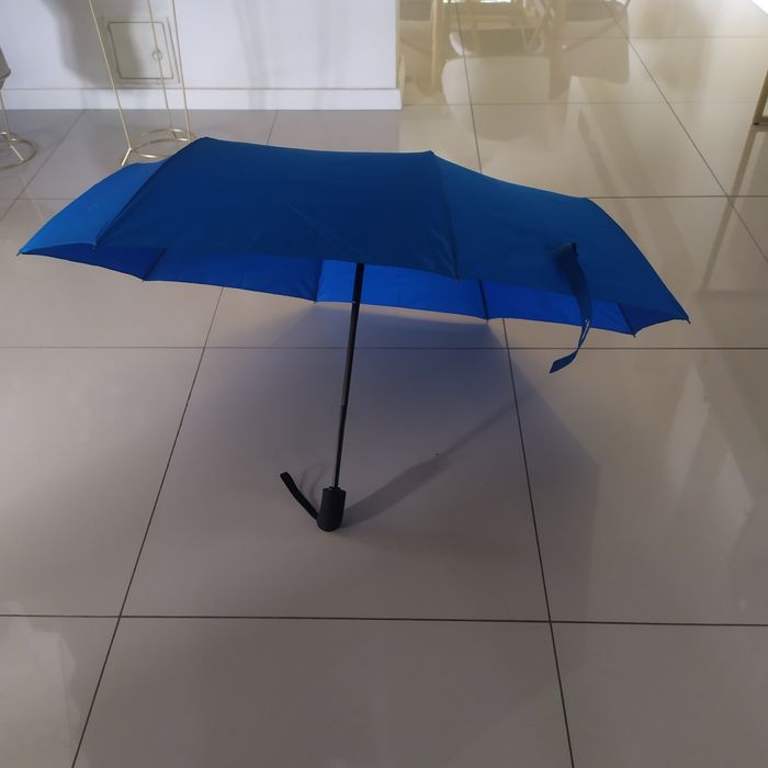 Parasol otwierany automatycznie