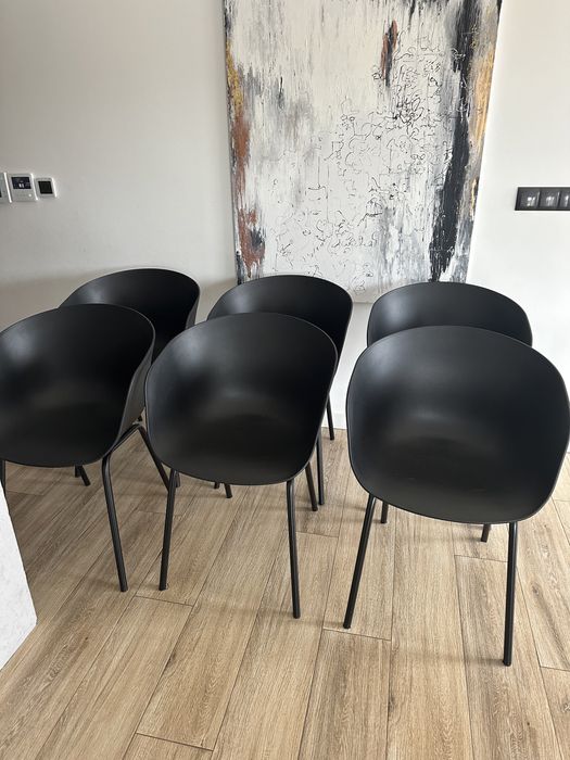 Krzesła kubełki czarne