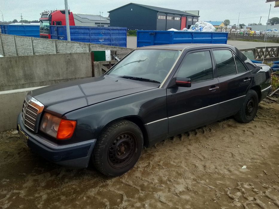 Mercedes-Benz W124 (1984-1993) Mercedes BENZ 250D 1992R