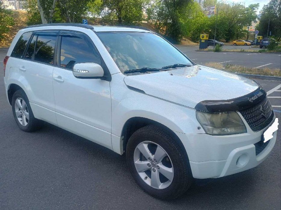 Suzuki Grand Vitara 2.4