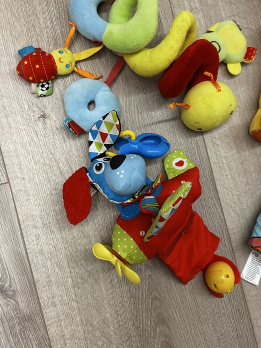 Іграшки на коляску, мʼякі іграшки