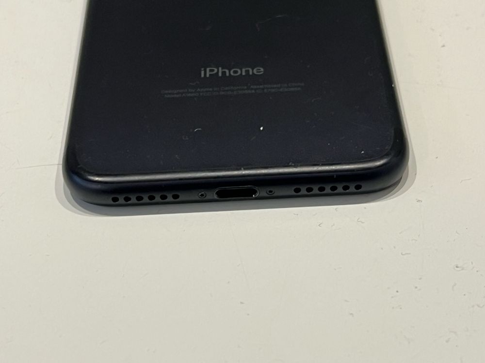 Apple Iphone 7 запчасти или под перепрошивку