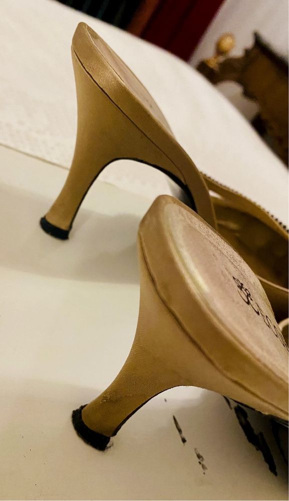 Mules de seda de senhora