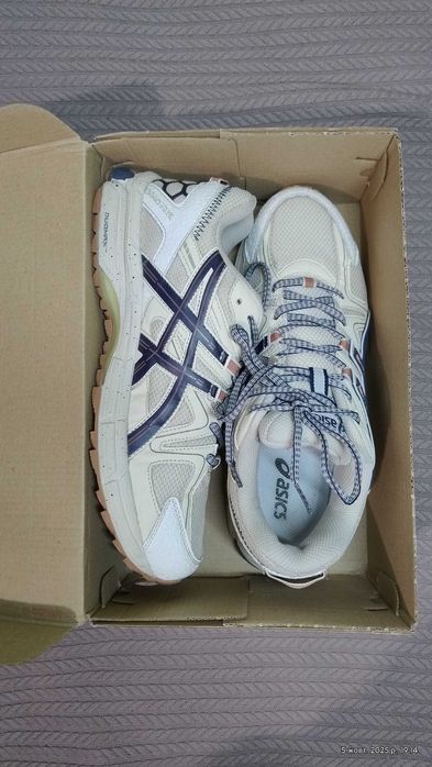 Asics Gel-Kahana 8 Glacier Grey Grand Shark 1011B109-023