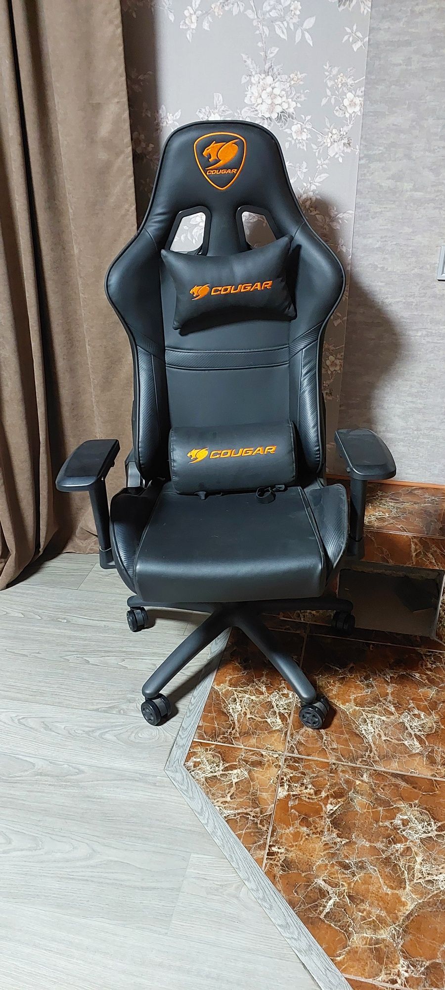 Геймерское кресло Cougar Armor Black